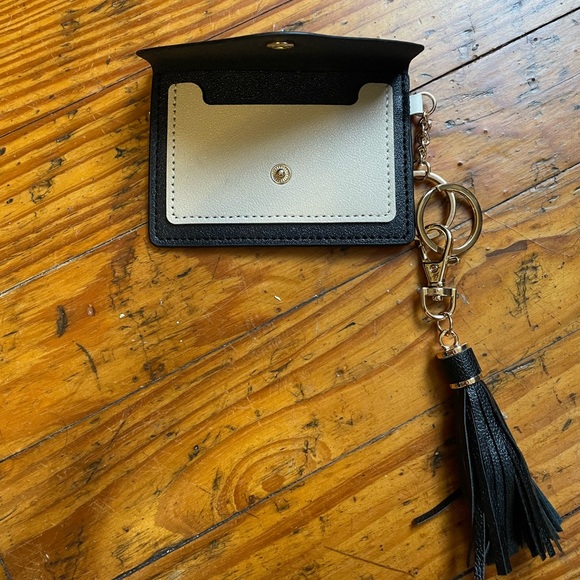 Card Holder and Keychain Set - NWOT - Picture 2 of 3
